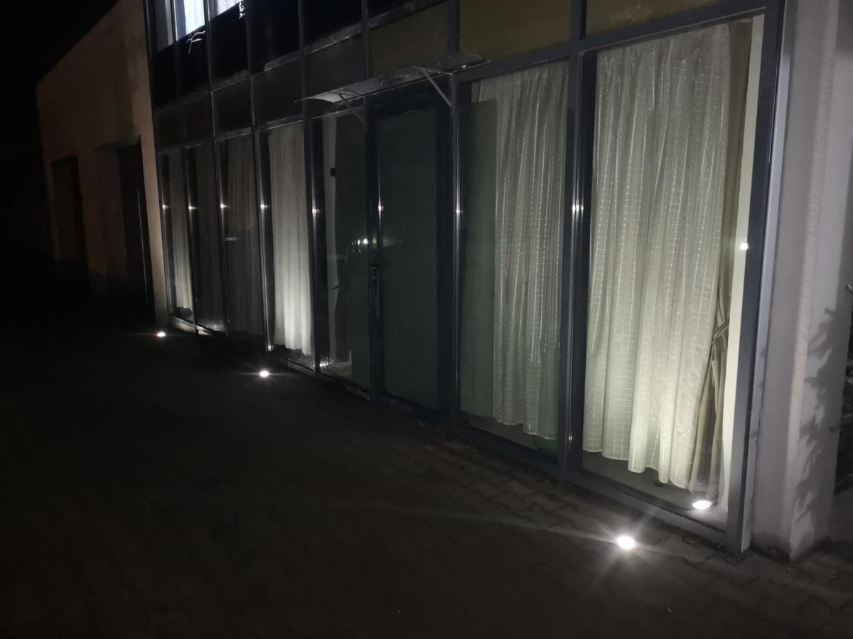Aqua Apartman Satu Mare Luaran gambar