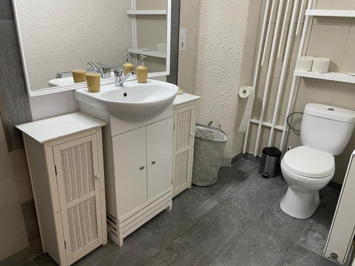 Aqua Apartman Satu Mare Luaran gambar