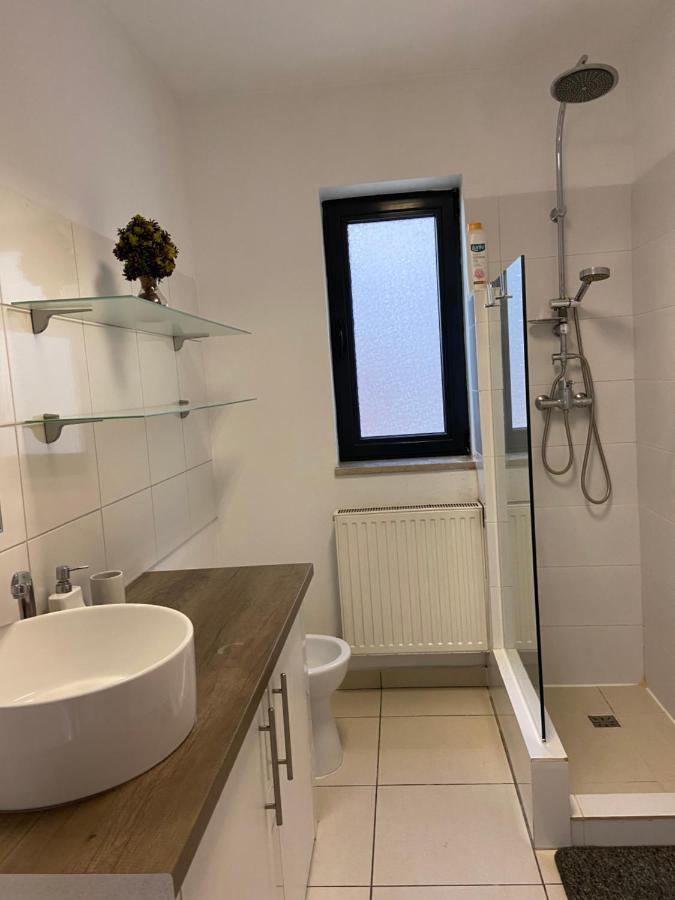 Aqua Apartman Satu Mare Luaran gambar