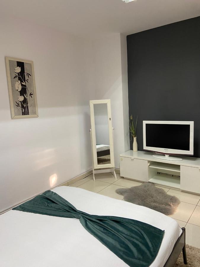 Aqua Apartman Satu Mare Luaran gambar