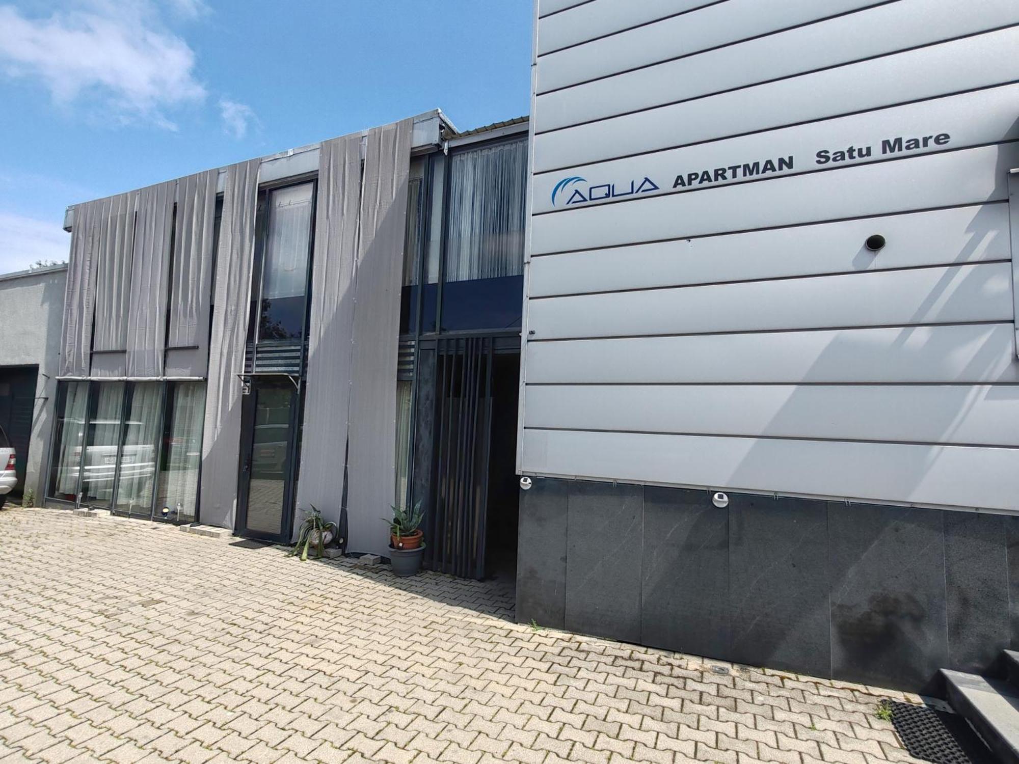 Aqua Apartman Satu Mare Luaran gambar